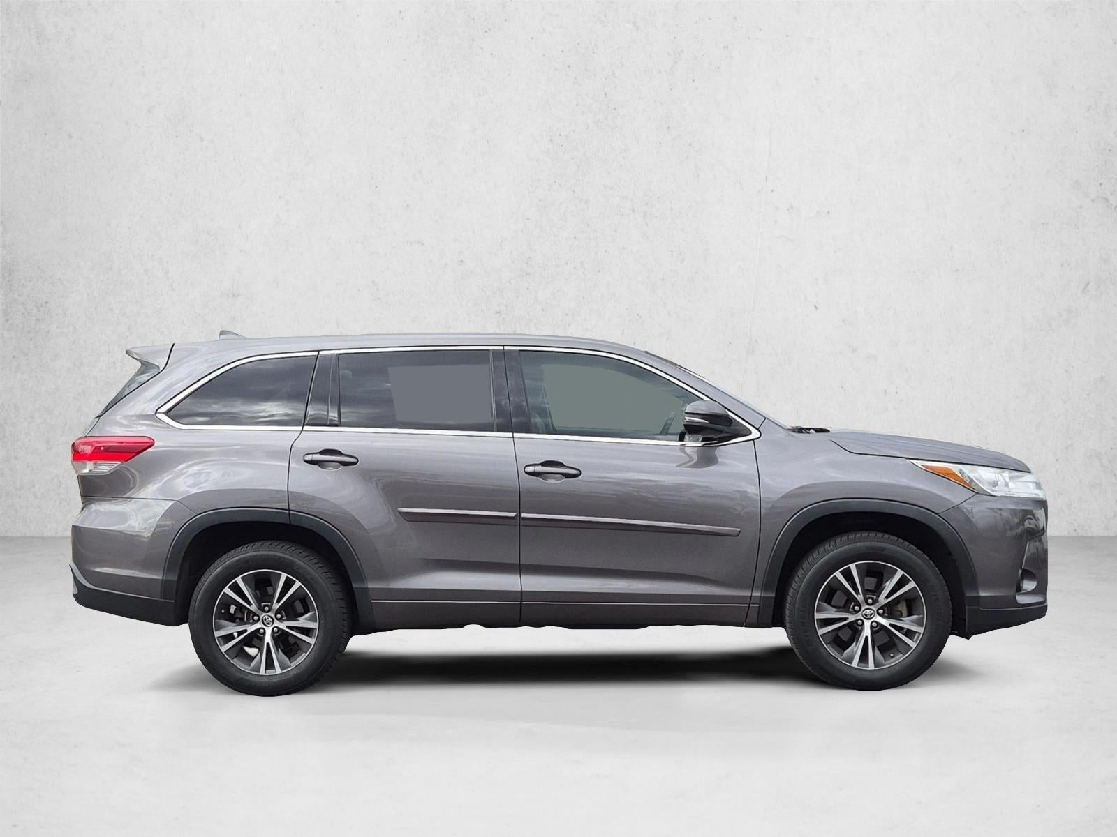 2017 Toyota Highlander LE