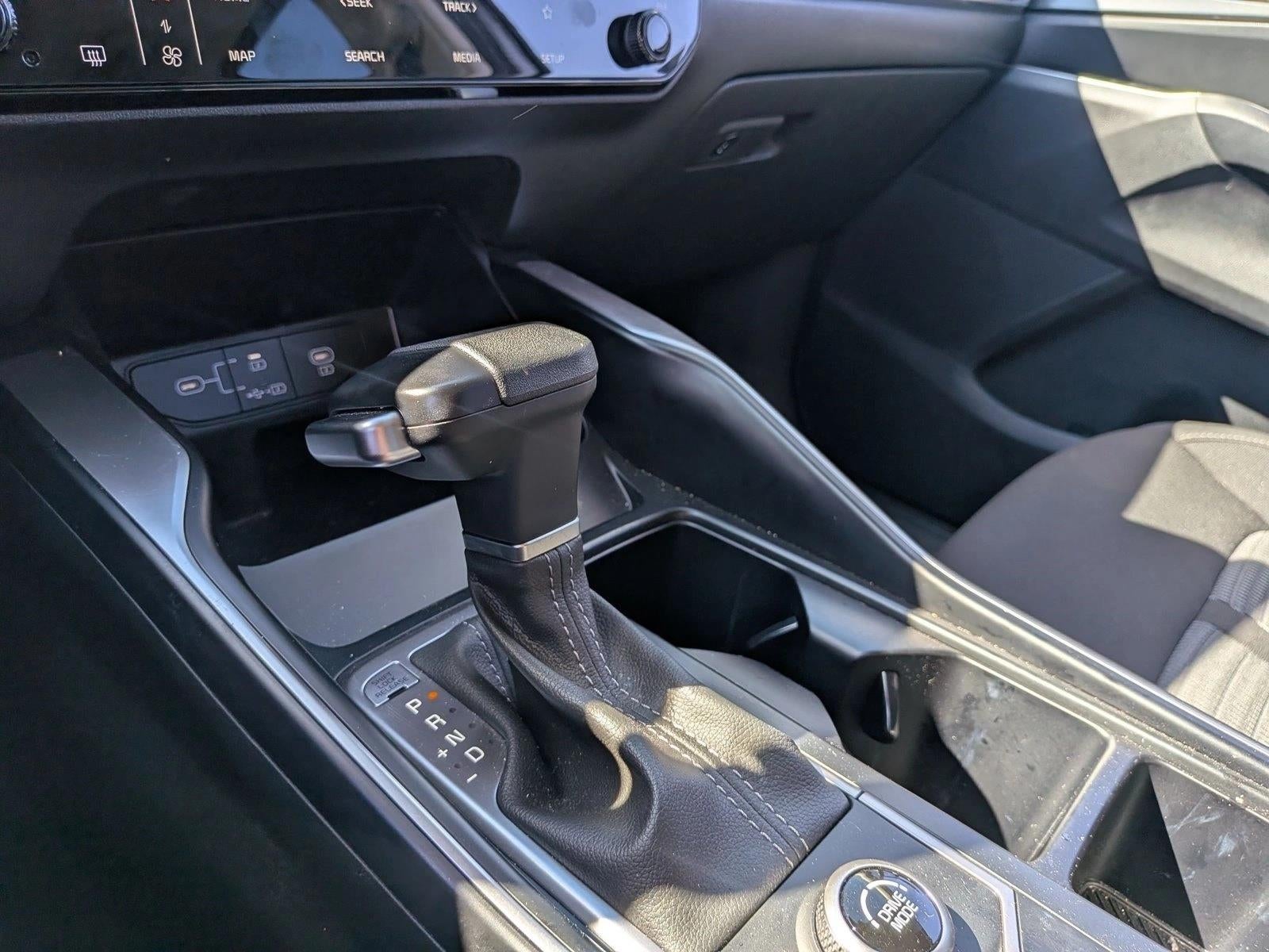 2025 Kia Sorento LX