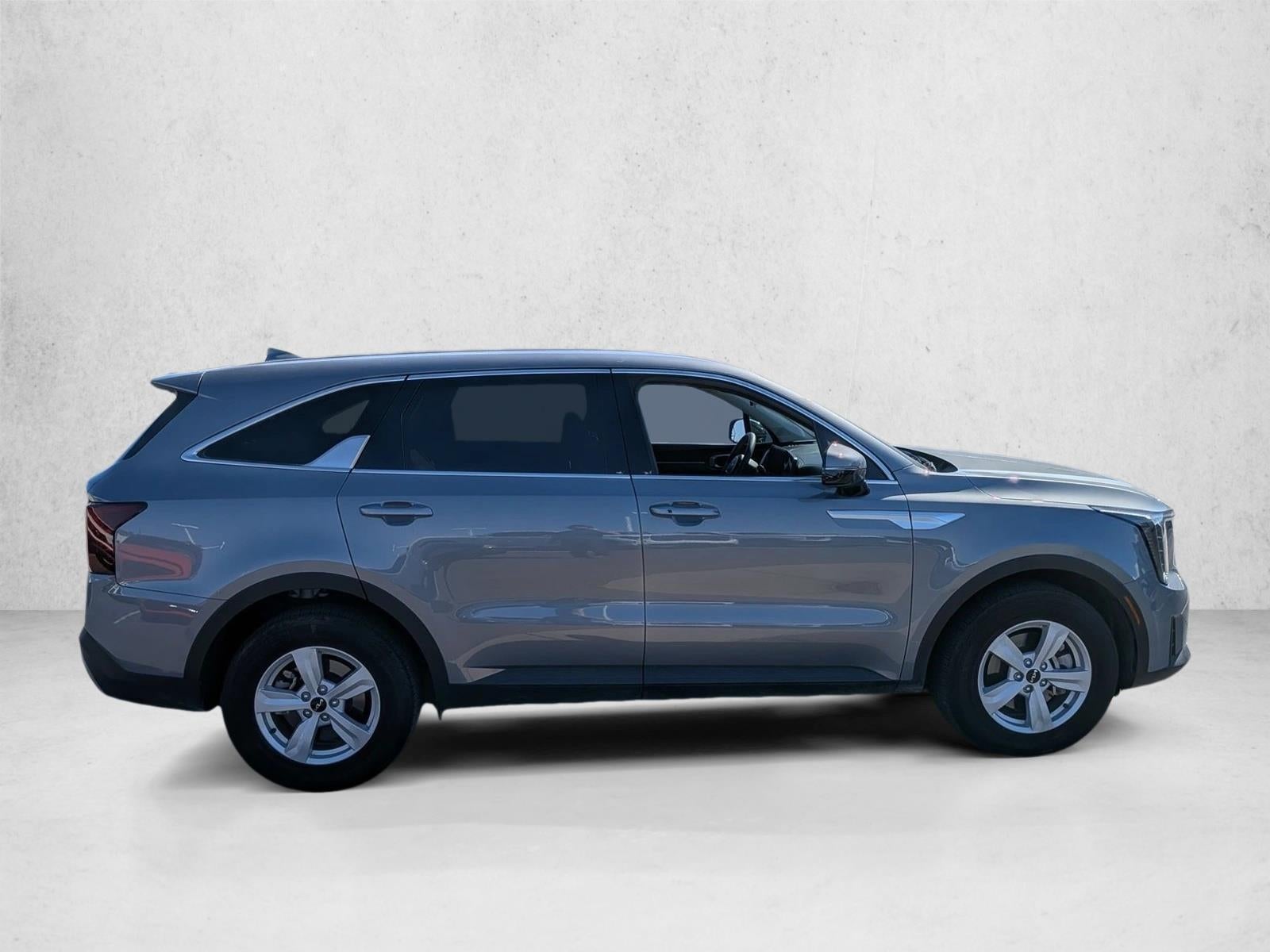 2025 Kia Sorento LX