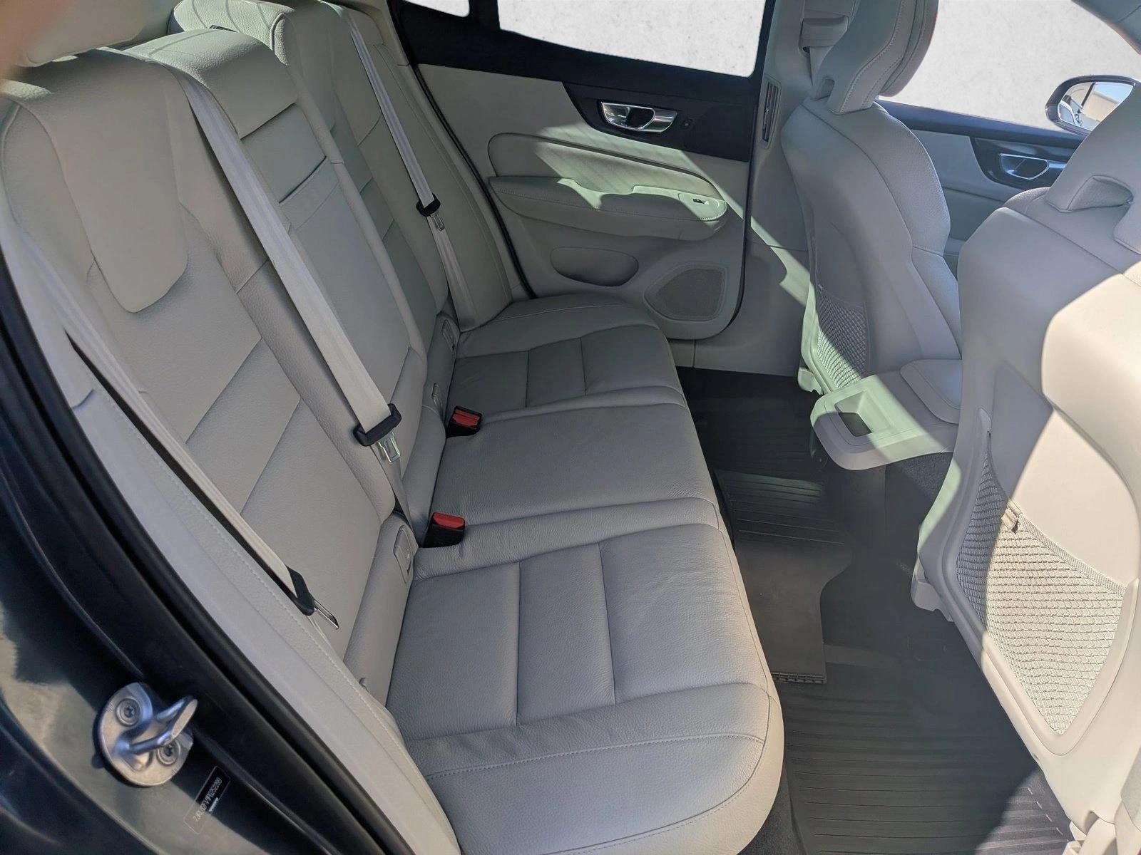 2023 Volvo S60 Core Dark Theme