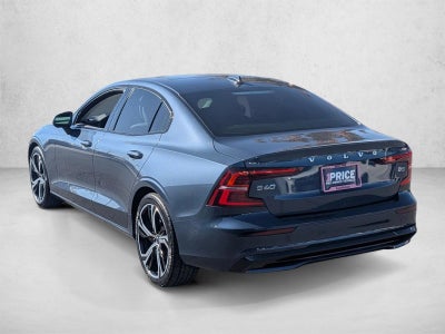 2023 Volvo S60 Core Dark Theme