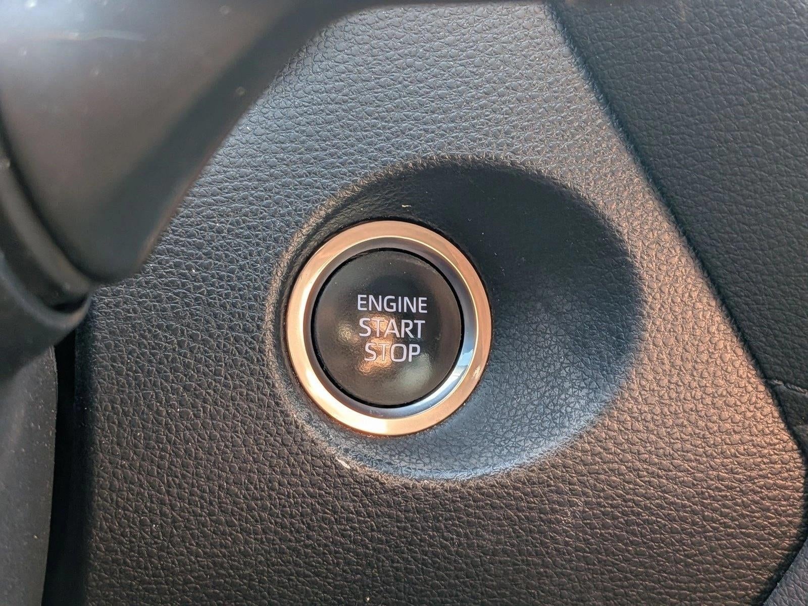 2022 Toyota Corolla Cross XLE