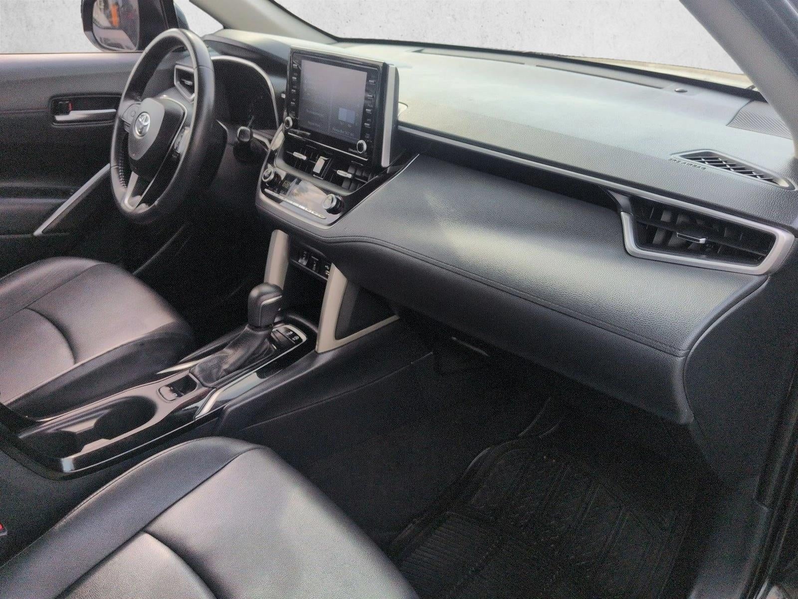 2022 Toyota Corolla Cross XLE