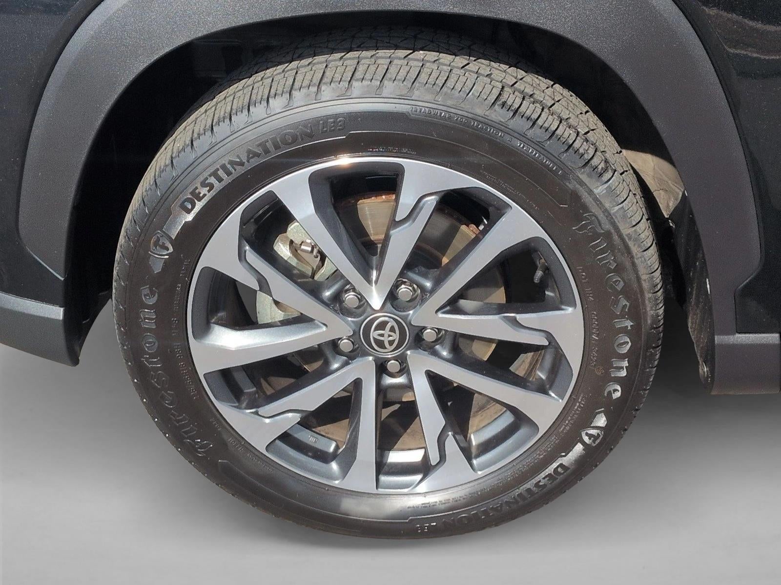 2022 Toyota Corolla Cross XLE