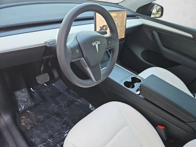 2025 Tesla Model Y Long Range