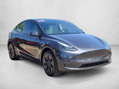 2025 Tesla Model Y Long Range