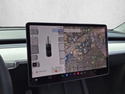 2025 Tesla Model Y Performance