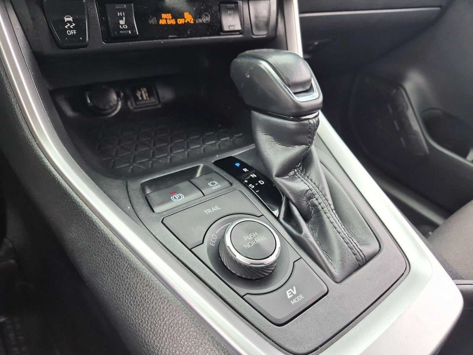 2024 Toyota RAV4 Hybrid SE