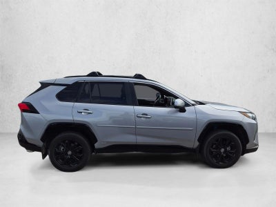 2024 Toyota RAV4 Hybrid SE