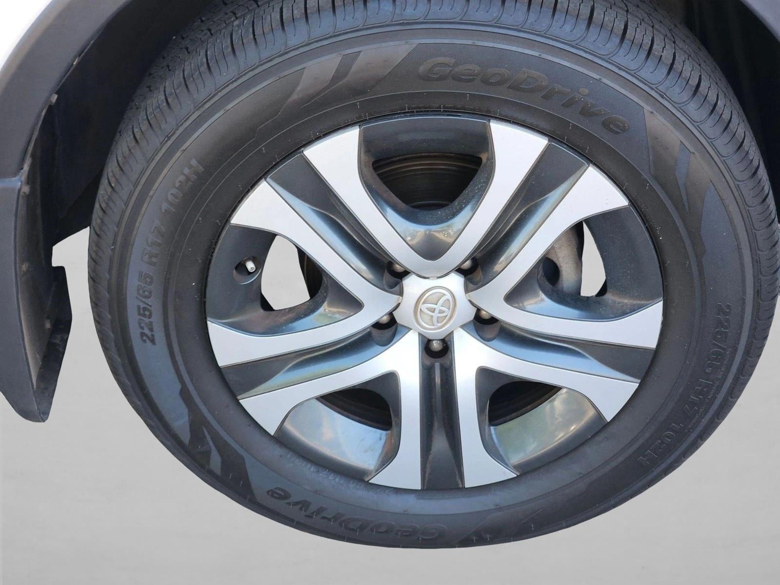 2018 Toyota RAV4 LE