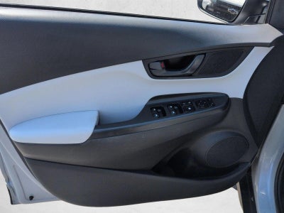 2022 Hyundai Kona SE