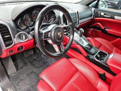 2017 Porsche Cayenne Base