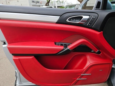 2017 Porsche Cayenne Base