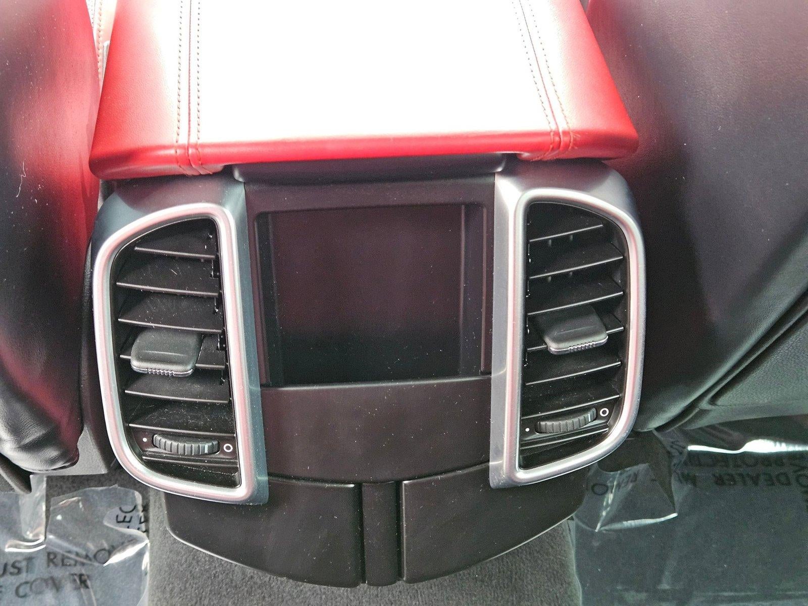 2017 Porsche Cayenne Base