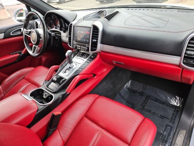 2017 Porsche Cayenne Base