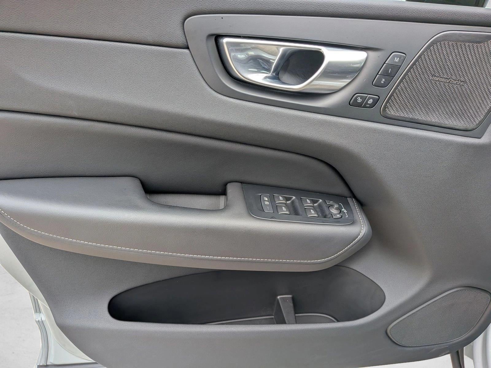 2025 Volvo XC60 Ultra