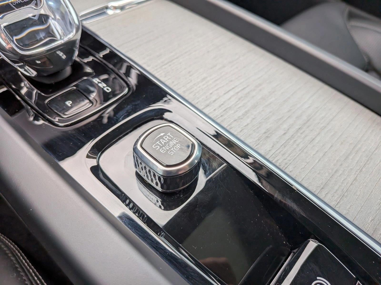 2025 Volvo XC60 Ultra